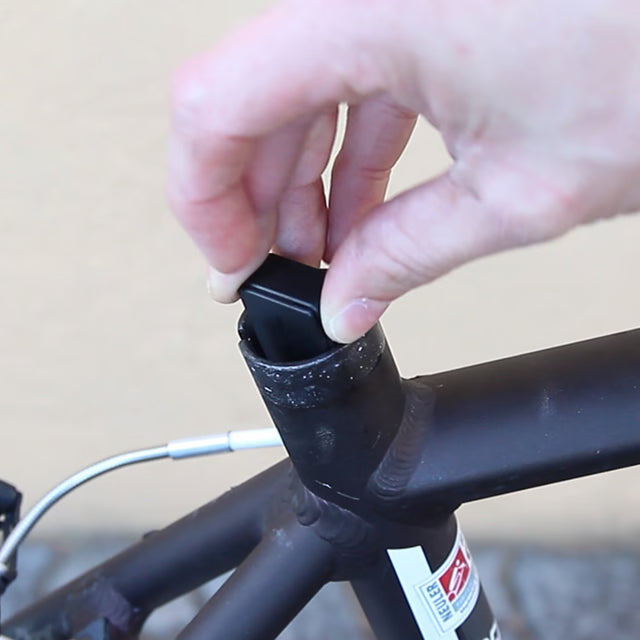 Magnetic Mini GPS Locator for Vehicle & Asset Tracking